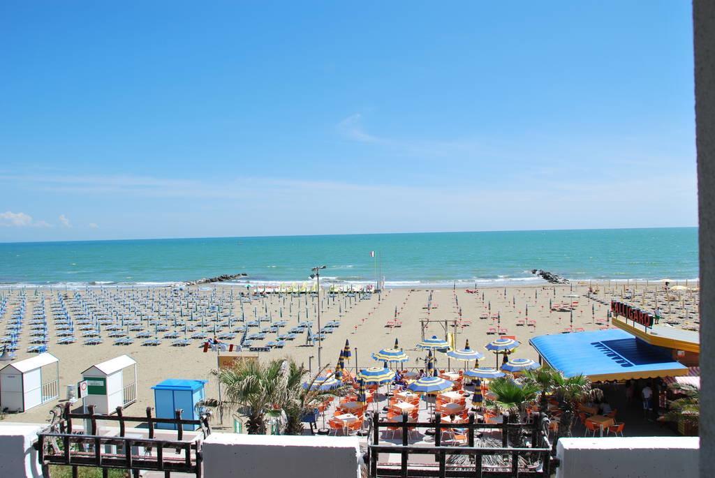 Frontemare Azzurra Apartment *